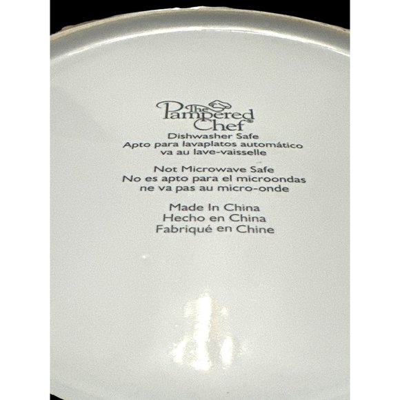 The Pampered Chef Porcelain Celebration Party Dessert Plates with Gold Confetti - Picture 4 of 6